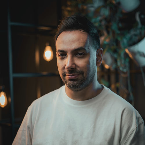 Ali Hosseinzadeh头像